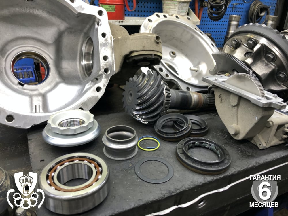 Редуктор Land Rover перед сборкой